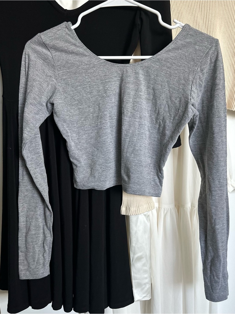 American Apparel Grey Long-Sleeve Crop Top
